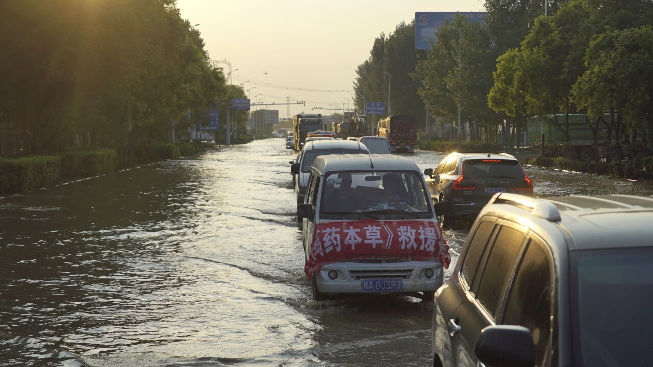 Death toll triples to more than 300 in recent China flooding